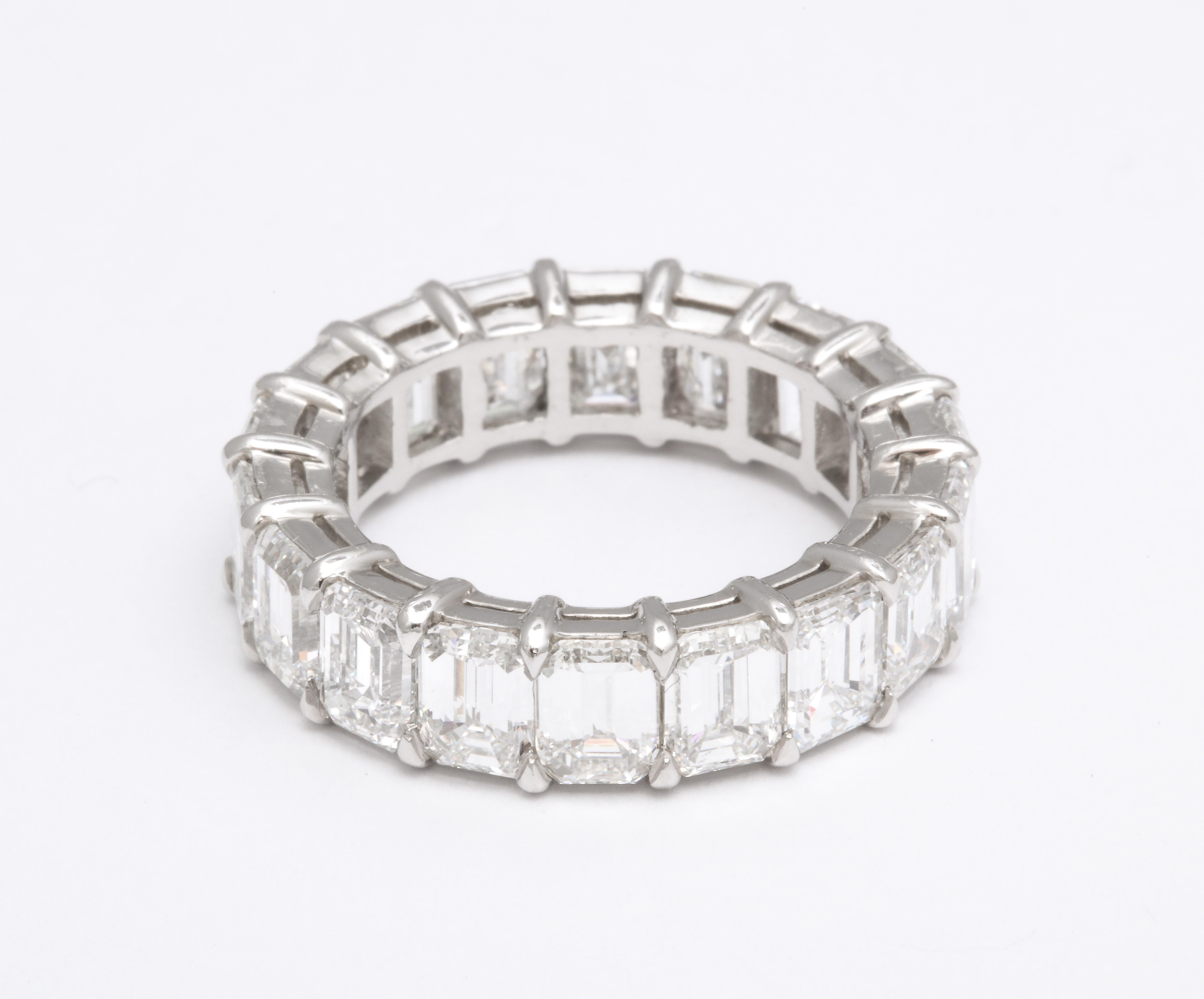 9 Carat Emerald Cut Diamond Eternity Band In New Condition For Sale In New York, NY