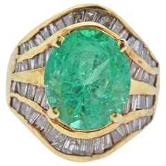 Vintage 9 Carat Emerald Diamond Gold Cocktail Ring