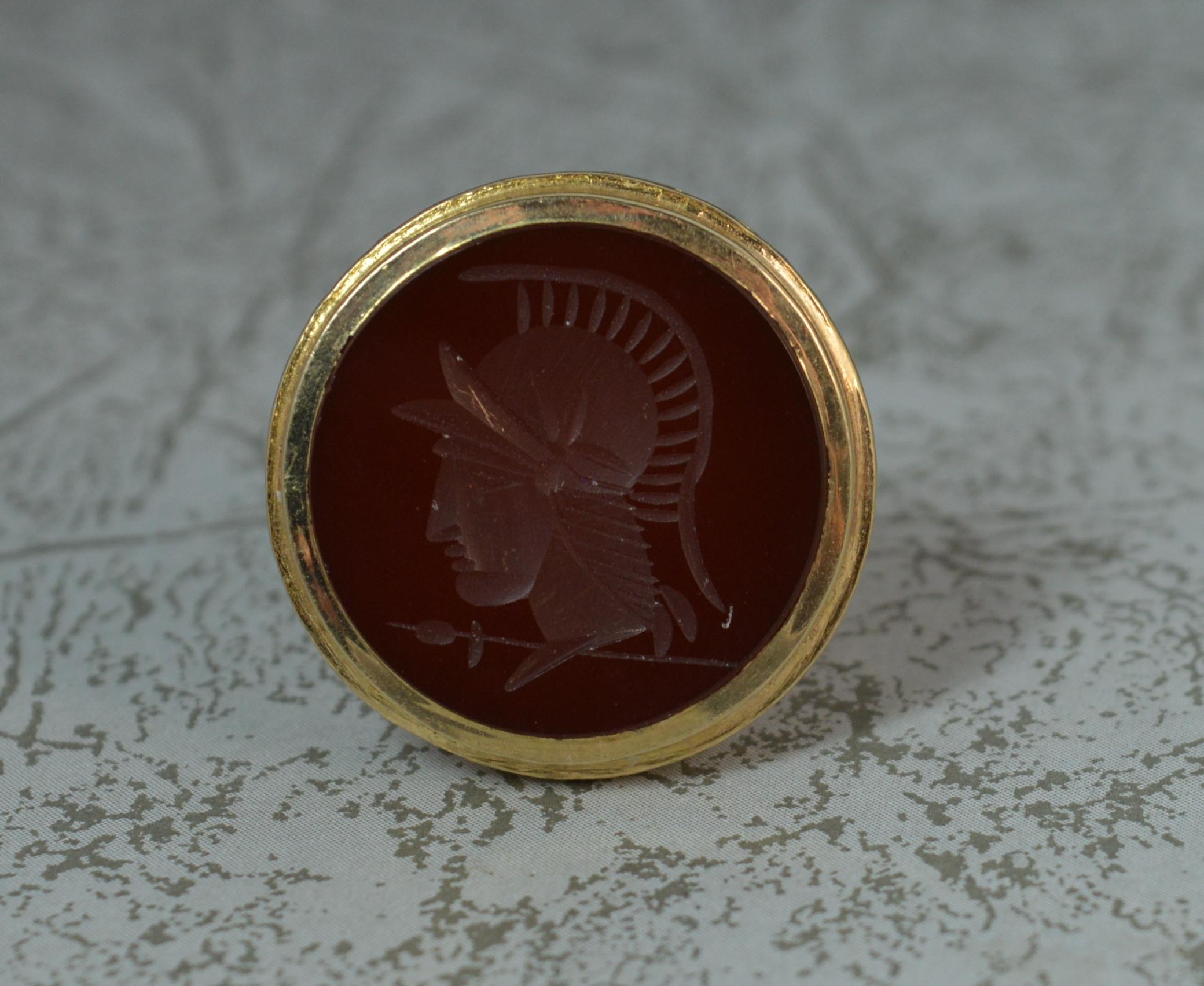 9 Carat Gold and Carnelian Intaglio Fob Seal Pendant In Excellent Condition In St Helens, GB