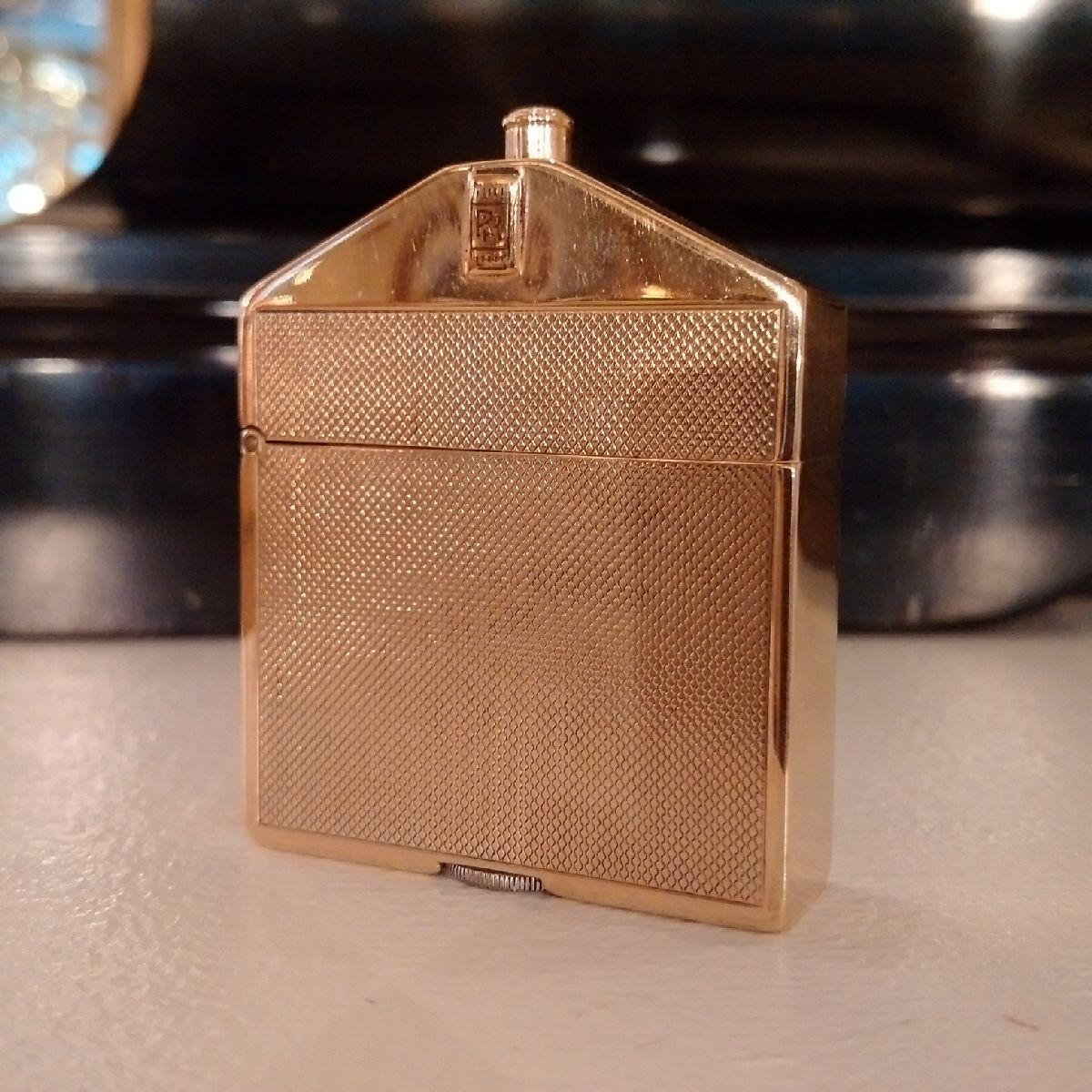British 9-Carat Gold Rolls Royce Lighter by Alfred Dunhill, 1924
