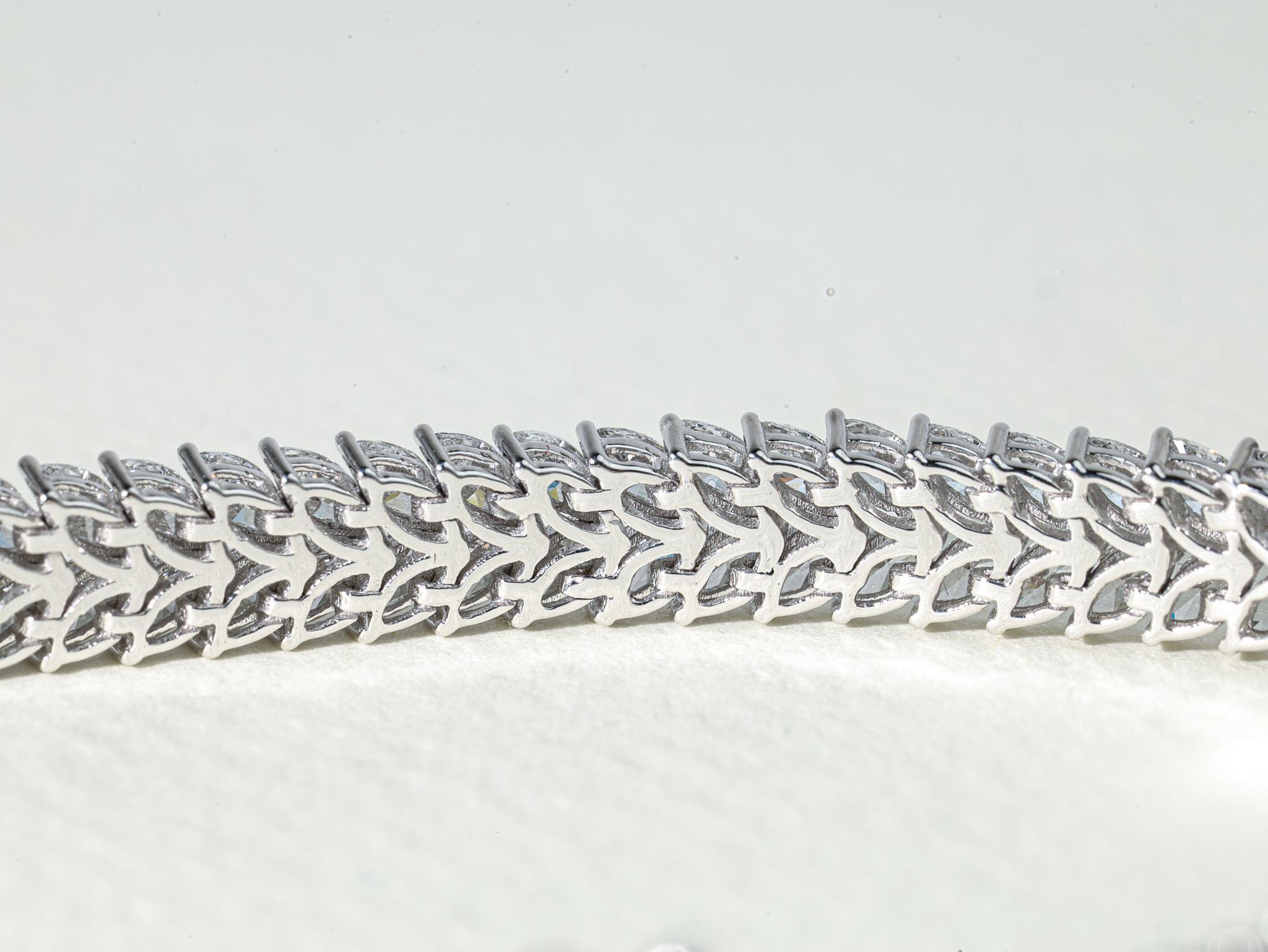 Women's or Men's 9ct Marquise-Cut Natural Diamond Tennis Bracelet in 18K White Gold –VS/F-G Color For Sale