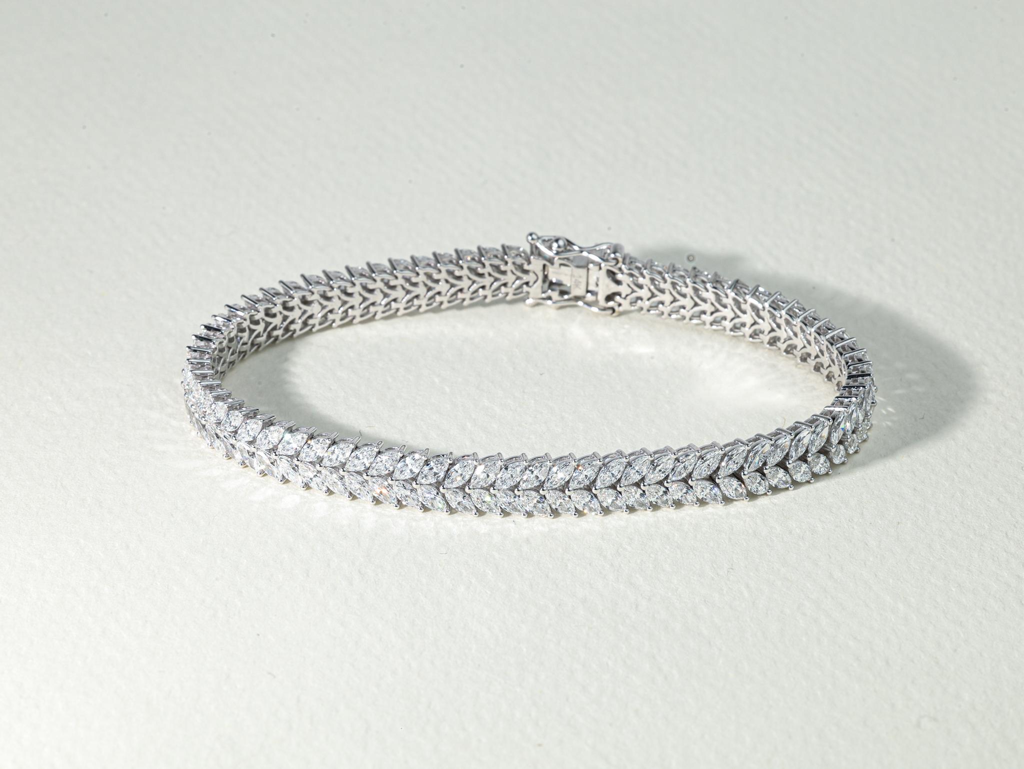 9 Carat Marquise Cut Natural Diamond Tennis Bracelet in 14k White Gold For Sale 3