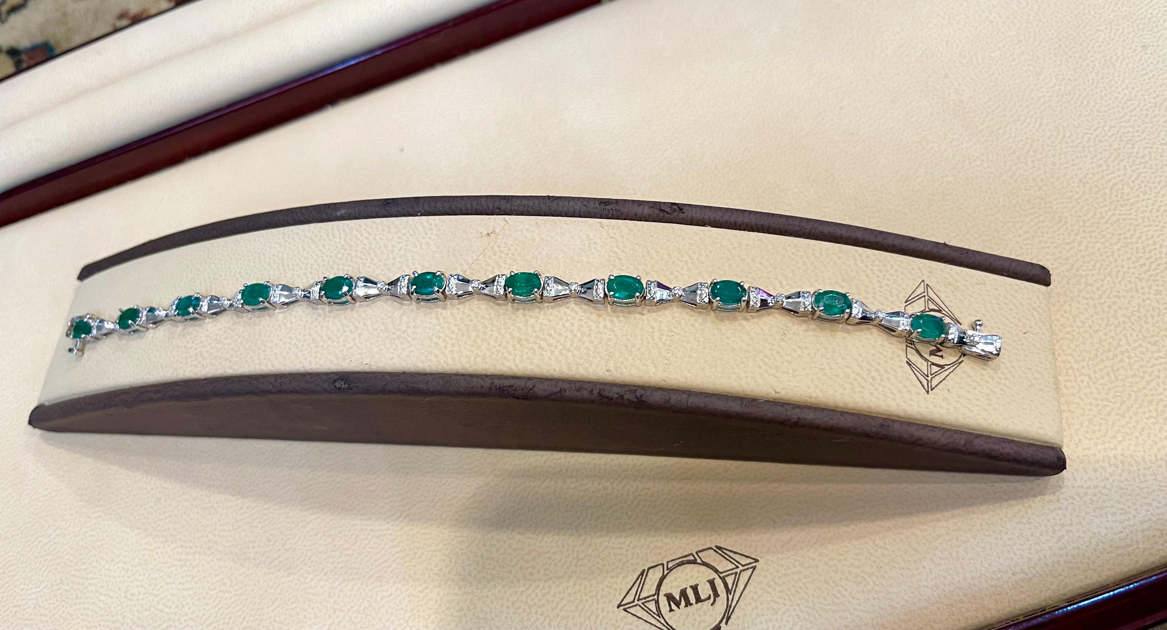 9 Carat Natural Emerald & Diamond Cocktail Tennis Bracelet 14 Karat White Gold For Sale 3