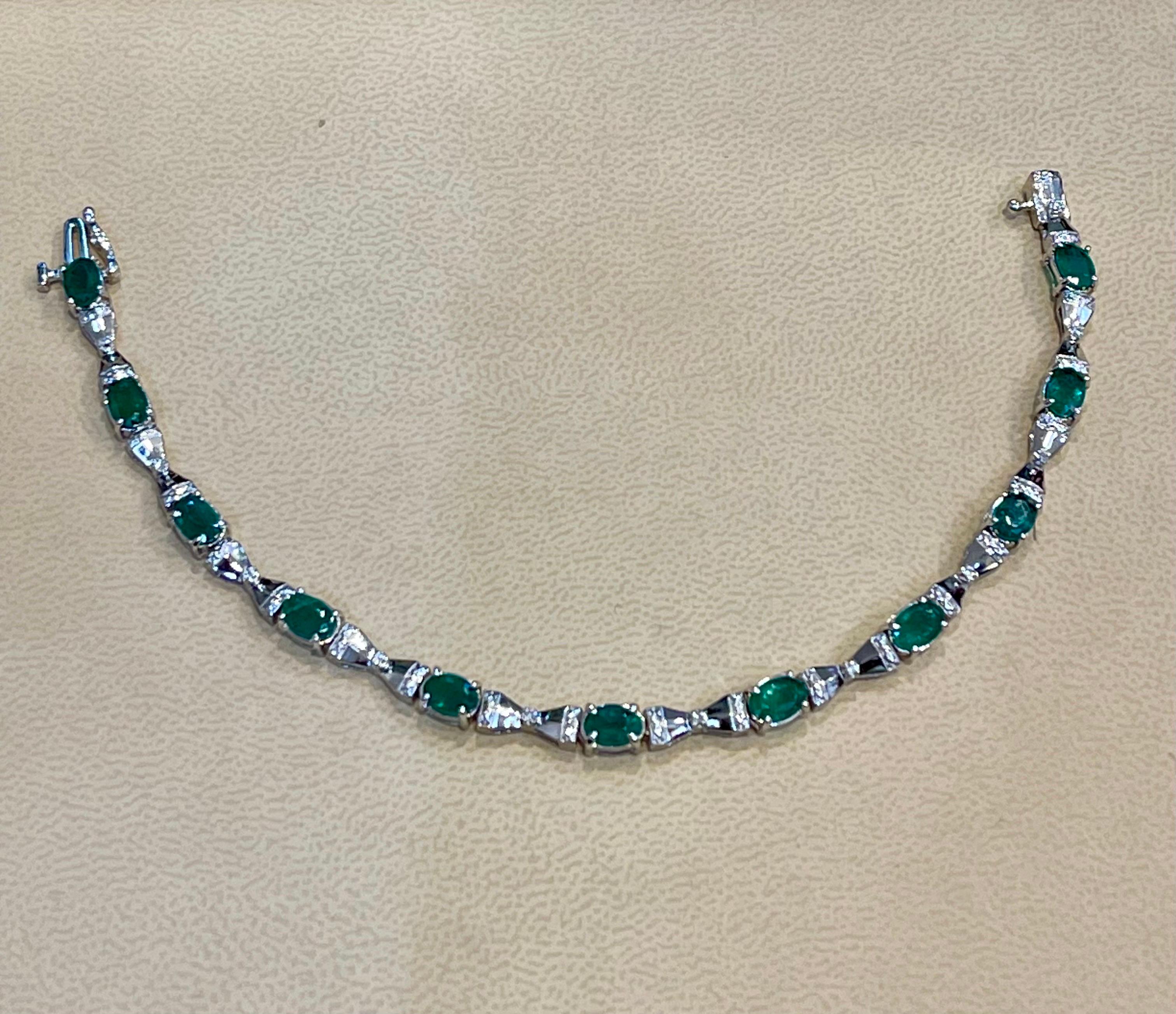 9 Carat Natural Emerald & Diamond Cocktail Tennis Bracelet 14 Karat White Gold For Sale 4