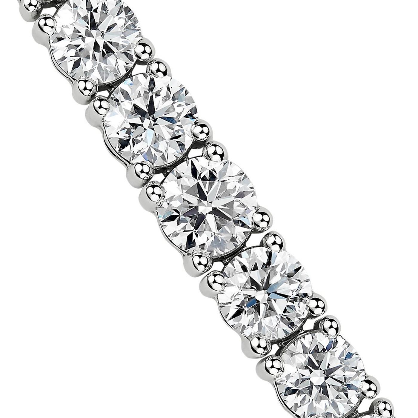 9 Carat Natural Round Cut Diamond Tennis Bracelet 4-Prong VVS1 18K White Gold Modernista en venta
