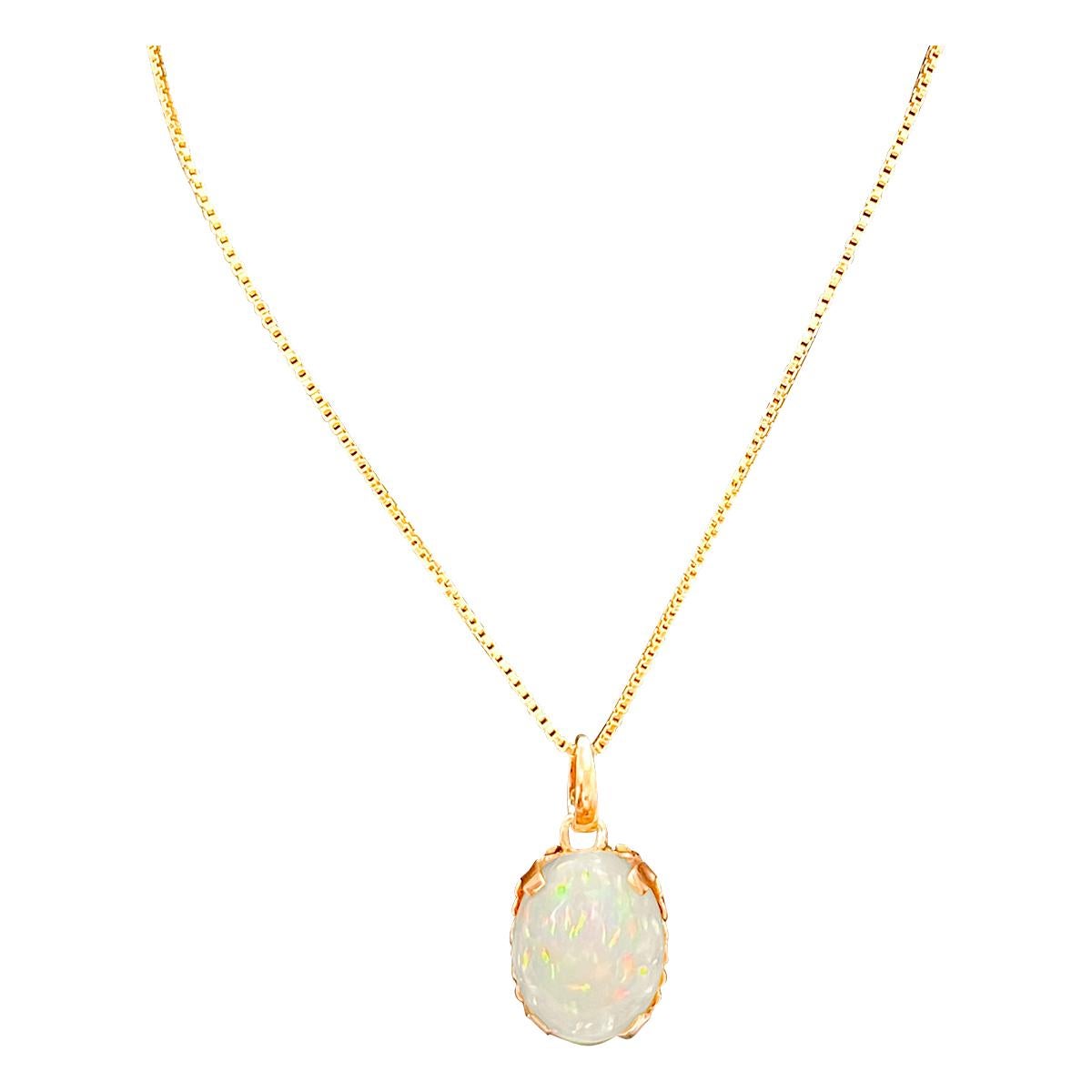 9 Carat Oval Ethiopian Opal Pendant / Necklace 18 Karat + 18 Kt Gold Chain 13