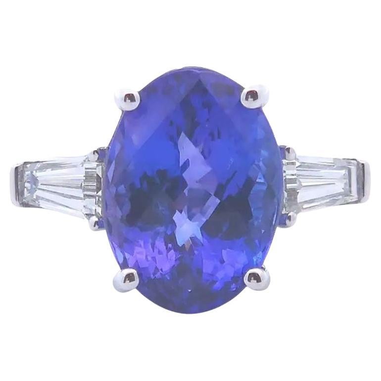Anillo de tanzanita ovalada de 9 quilates en oro de 14k