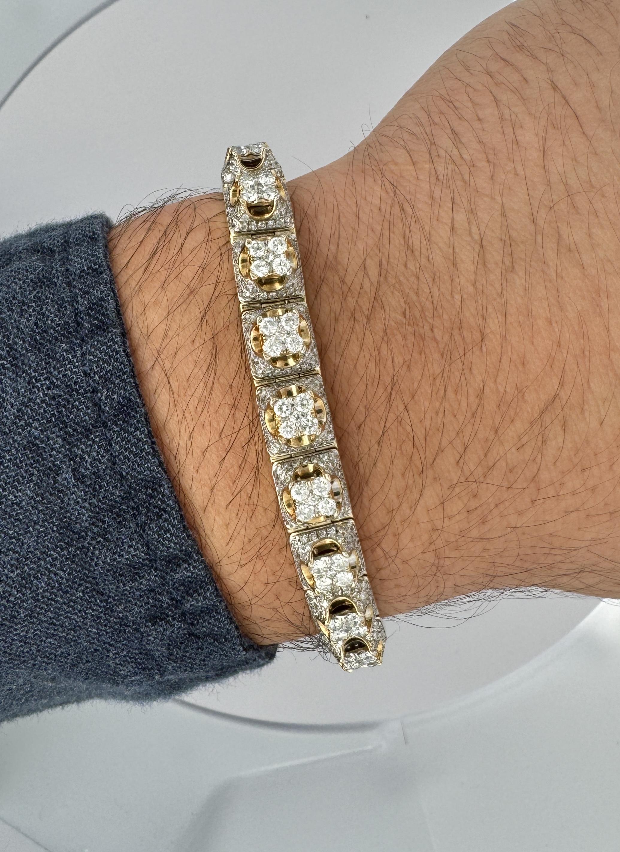 Bracciale quadrato da uomo in oro 14K con 9 carati e diamanti in pavé In condizioni Nuovo in vendita a Miami, FL