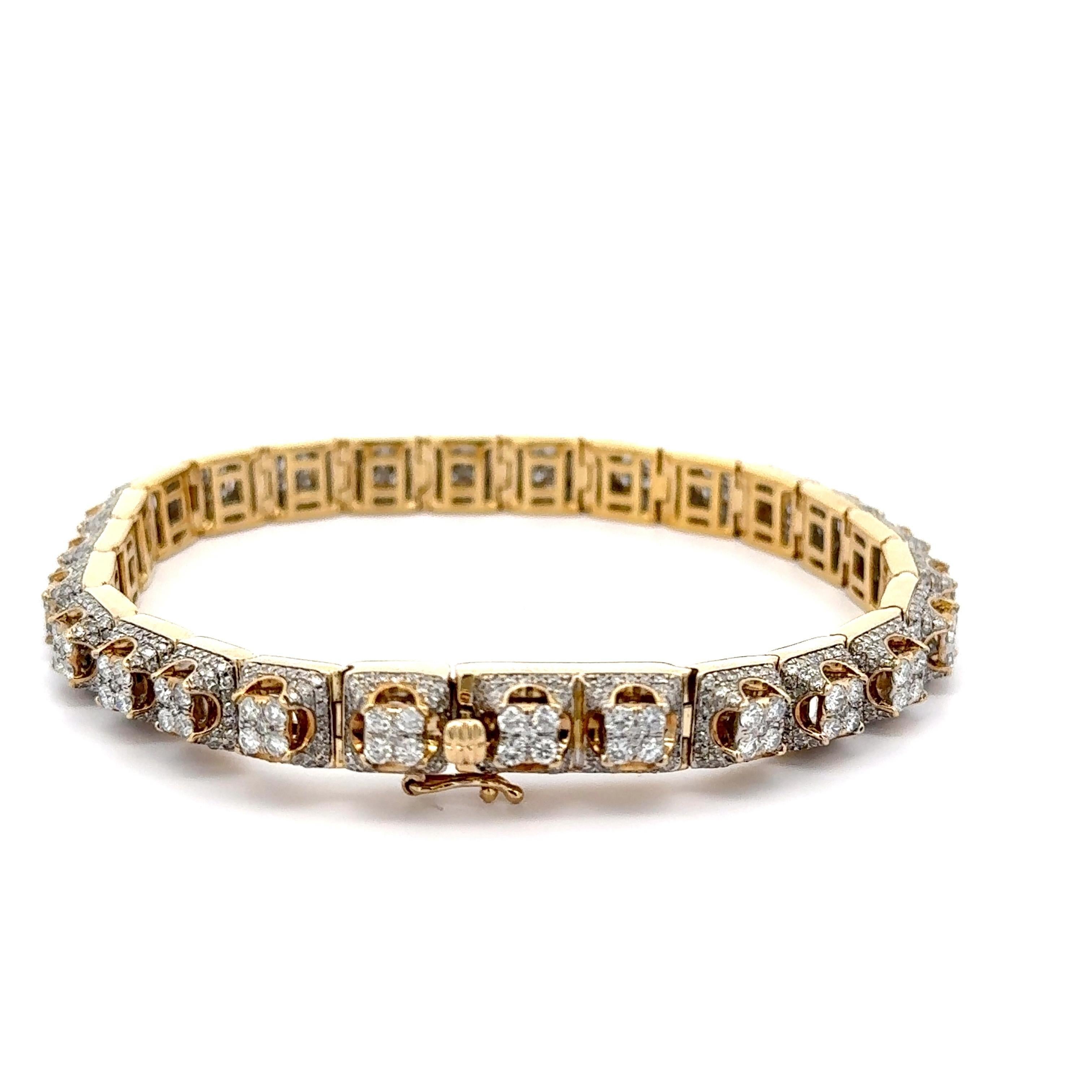Uomo Bracciale quadrato da uomo in oro 14K con 9 carati e diamanti in pavé in vendita