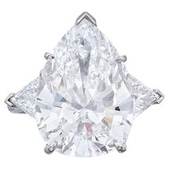 9 Carat Pear Statement Brilliant White / J color SI 14K White Gold  Diamond Ring
