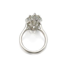 9 Carat Pear Statement Brilliant White / J color VS 14K White Gold