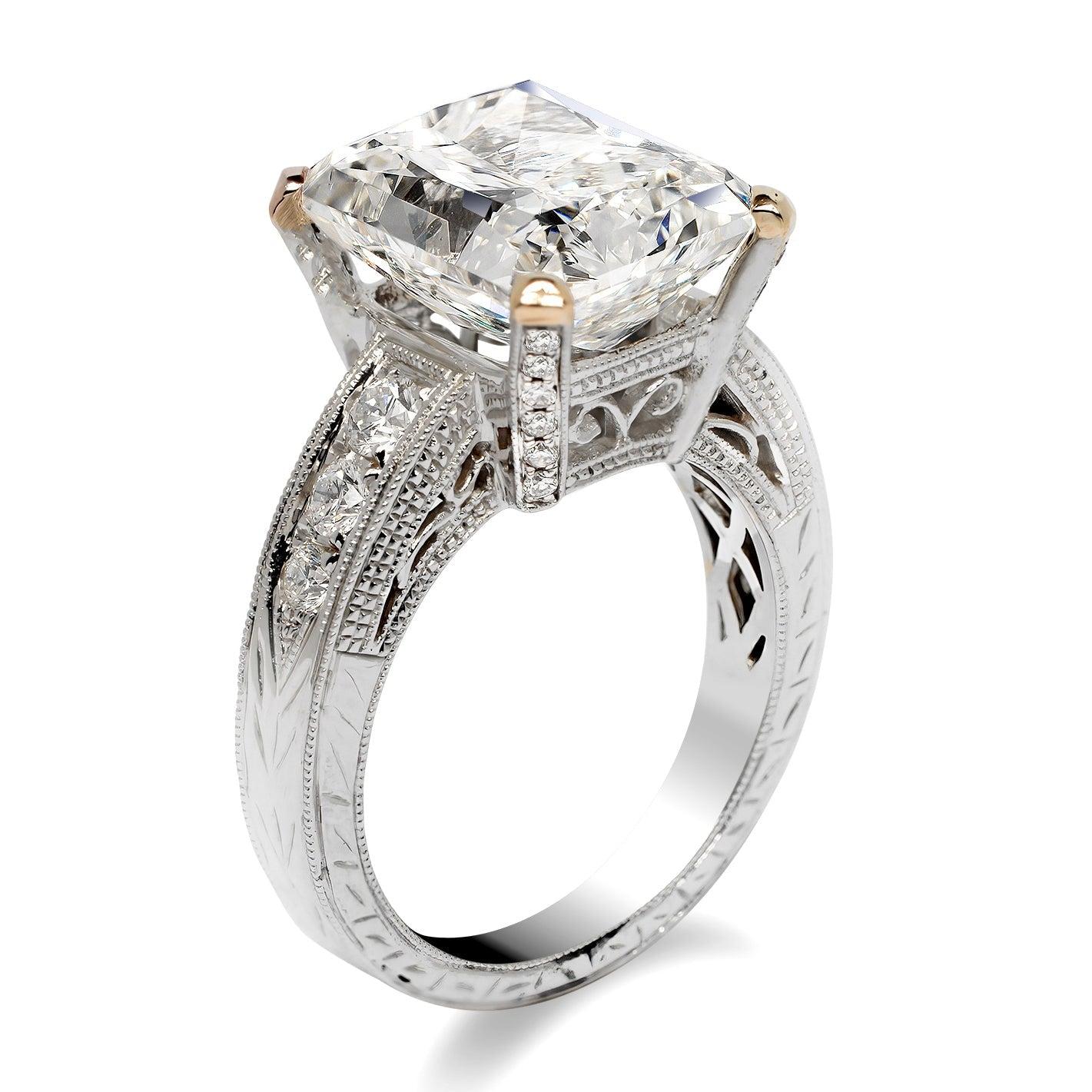 9 Karat Diamant-Verlobungsring mit Strahlenschliff, zertifiziert F VS (Radiantschliff) im Angebot