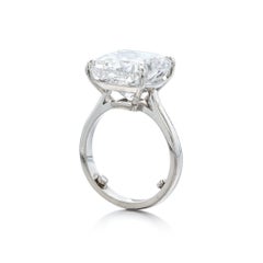 9 Carat Round Brilliant Statement Brilliant White 14K White Gold  Diamond Ring