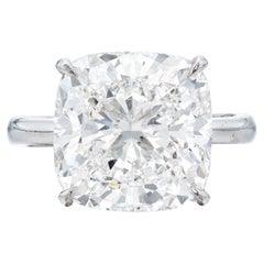 9 Carat Round Brilliant Statement Brilliant White 14K White Gold  Diamond Ring