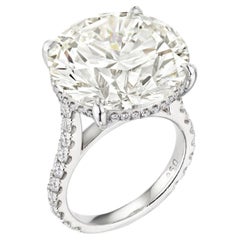 9 Carat Round Brilliant Statement Brilliant White SI 14K White Gold
