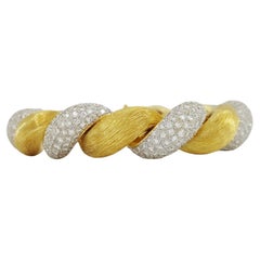 9 Carat Round Diamond Cuff Bangle 18 Carat Yellow Gold Bracelet