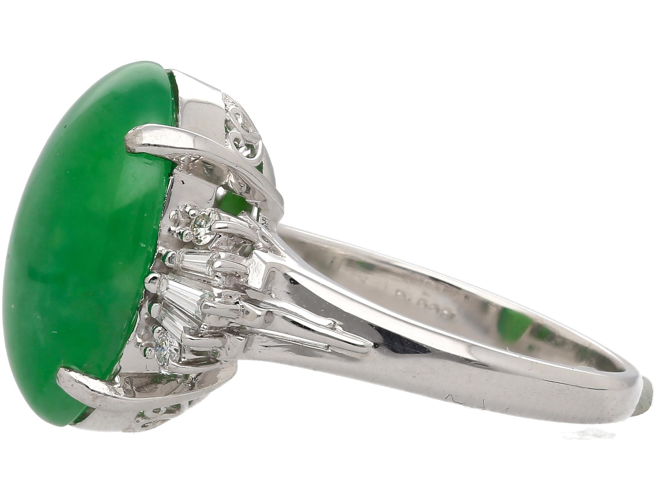 9 Carat Untreated Jadeite Jade Fei Cui and Diamond Platinum Ring HK Certified In Excellent Condition For Sale In Miami, FL