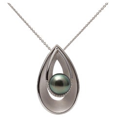 9 Carat White Gold Tahitian South Sea Pearl Pendant