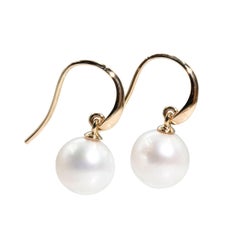 9 Carat Yellow Gold and Round Freshwater Pearl Vintage Drop Earrings