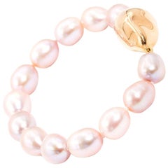 9 Carat Yellow Gold Clasp and Purplish Pink Freshwater Pearl Bracelet