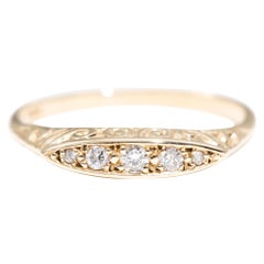 9 Carat Yellow Gold London Bridge Round Brilliant Cut Diamond Vintage Ring