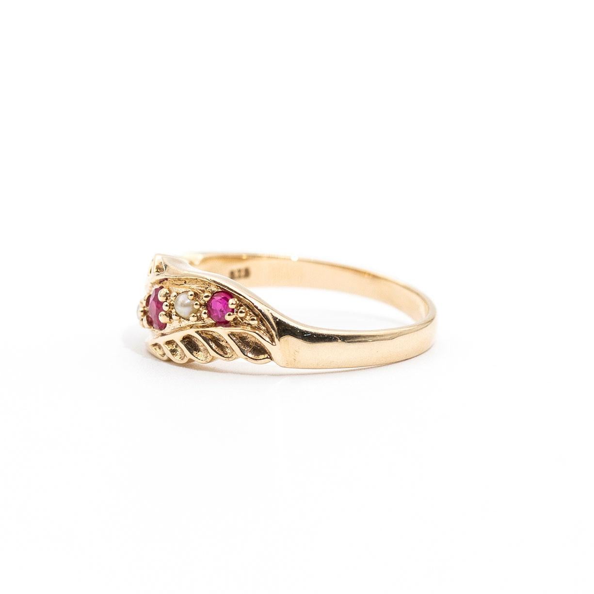 Modern 9 Carat Yellow Gold Round Red Ruby and Pearl Vintage Flat Band Ring