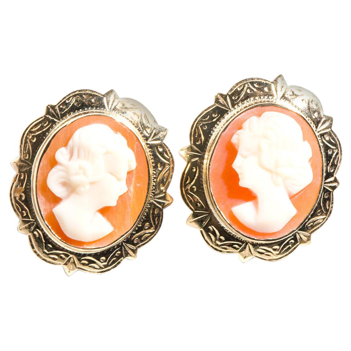 9 Carat Yellow Gold Shell Oval Cameo Earrings Circa 1900s