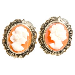 9 Carat Yellow Gold Shell Oval Cameo Earrings Circa 1900s