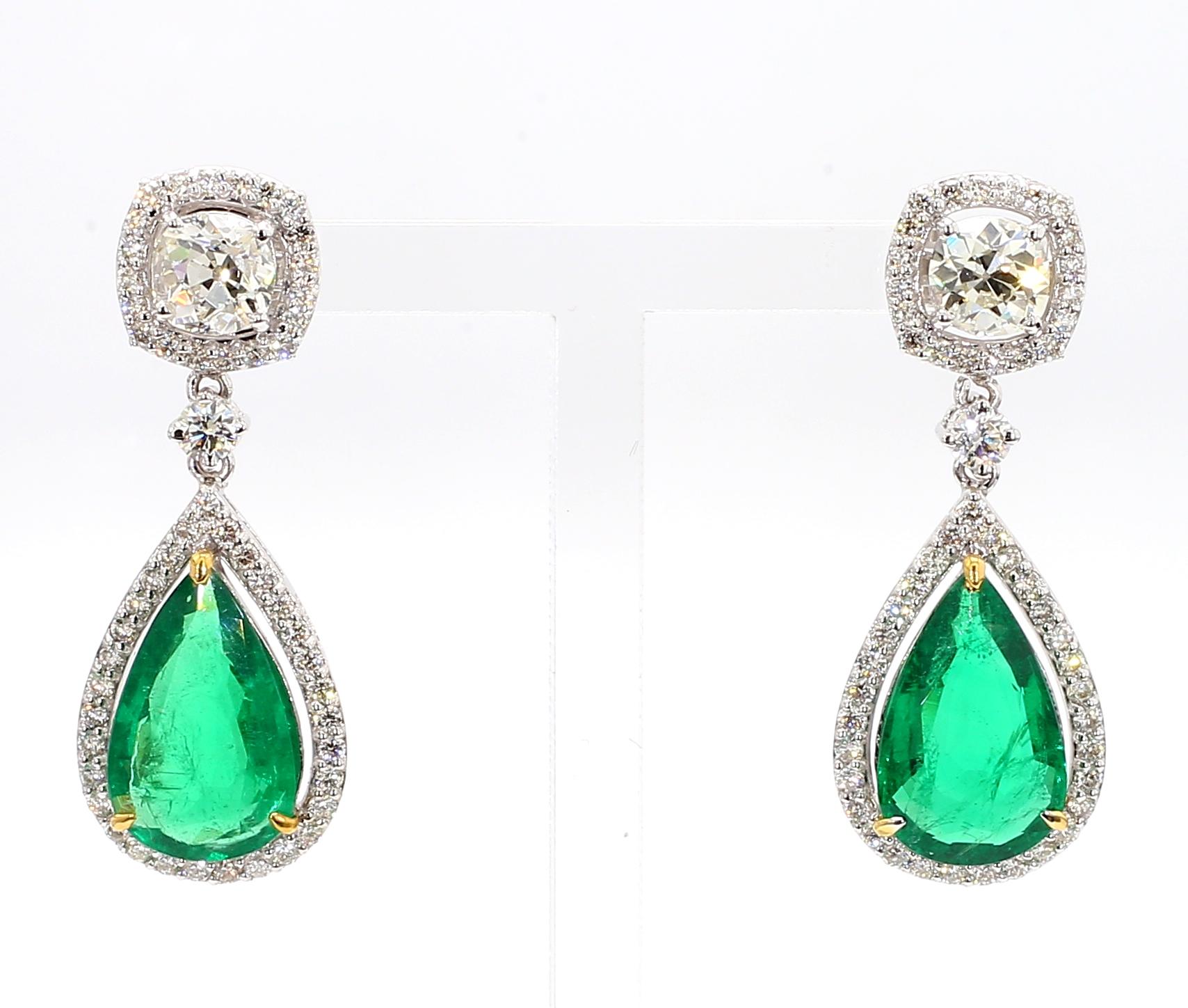 9 Carat Zambian Emerald and 1.01 Carat Diamond Ring in 18K Gold 2