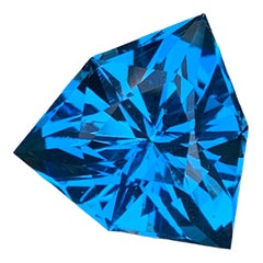 9 Carats Trillion Cut Electric Blue Topaz for Fine Jewellery from Brazil