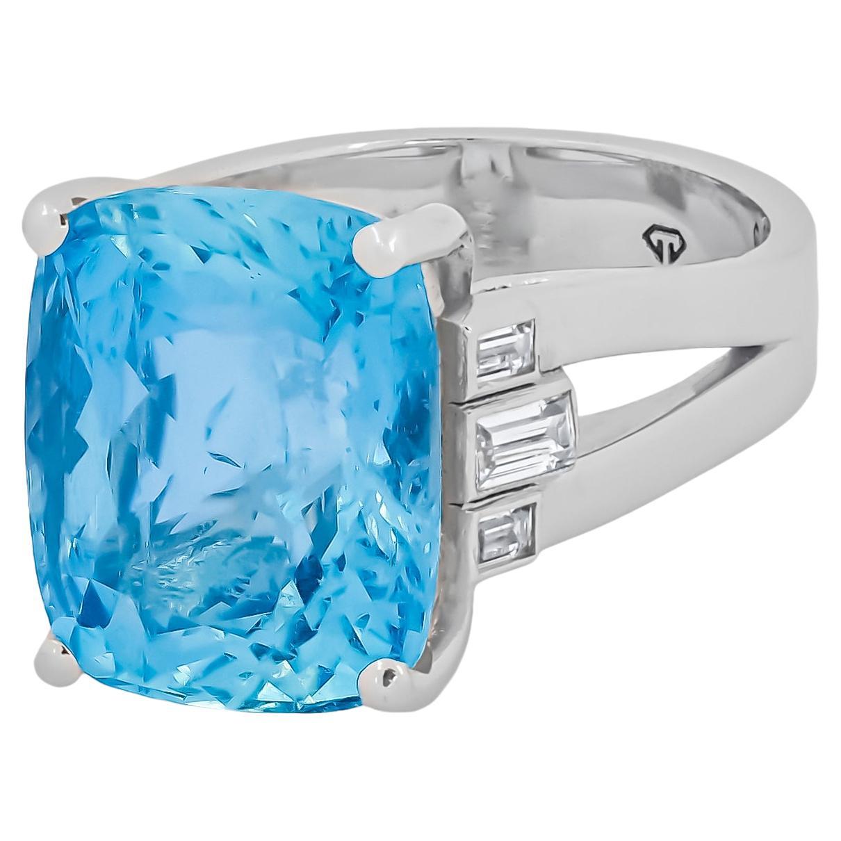 9 Karat Aquarimarine-Ring mit Kissenschliff aus 18 Karat Gold