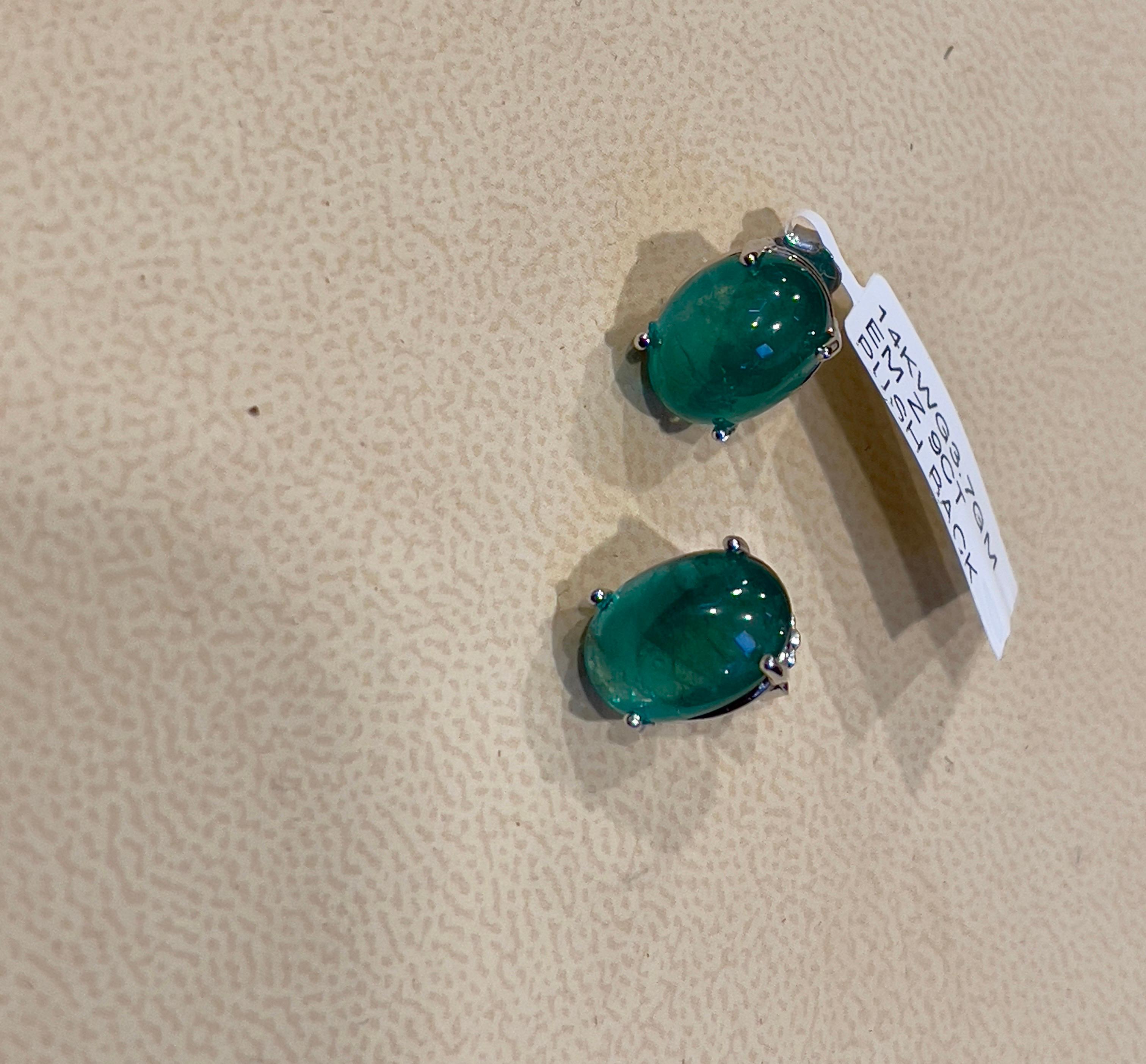 9 Ct Natural Emerald Zambia Cabochon Stud Earring 14 Karat White Gold Push Back In Excellent Condition In New York, NY