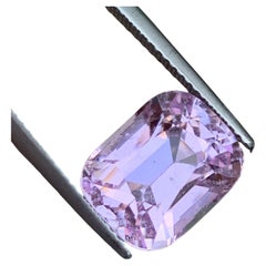 9 Cts Pastel Pink Color Kunzite Gemstone Step Cushion Cut for Jewellery 10 mm