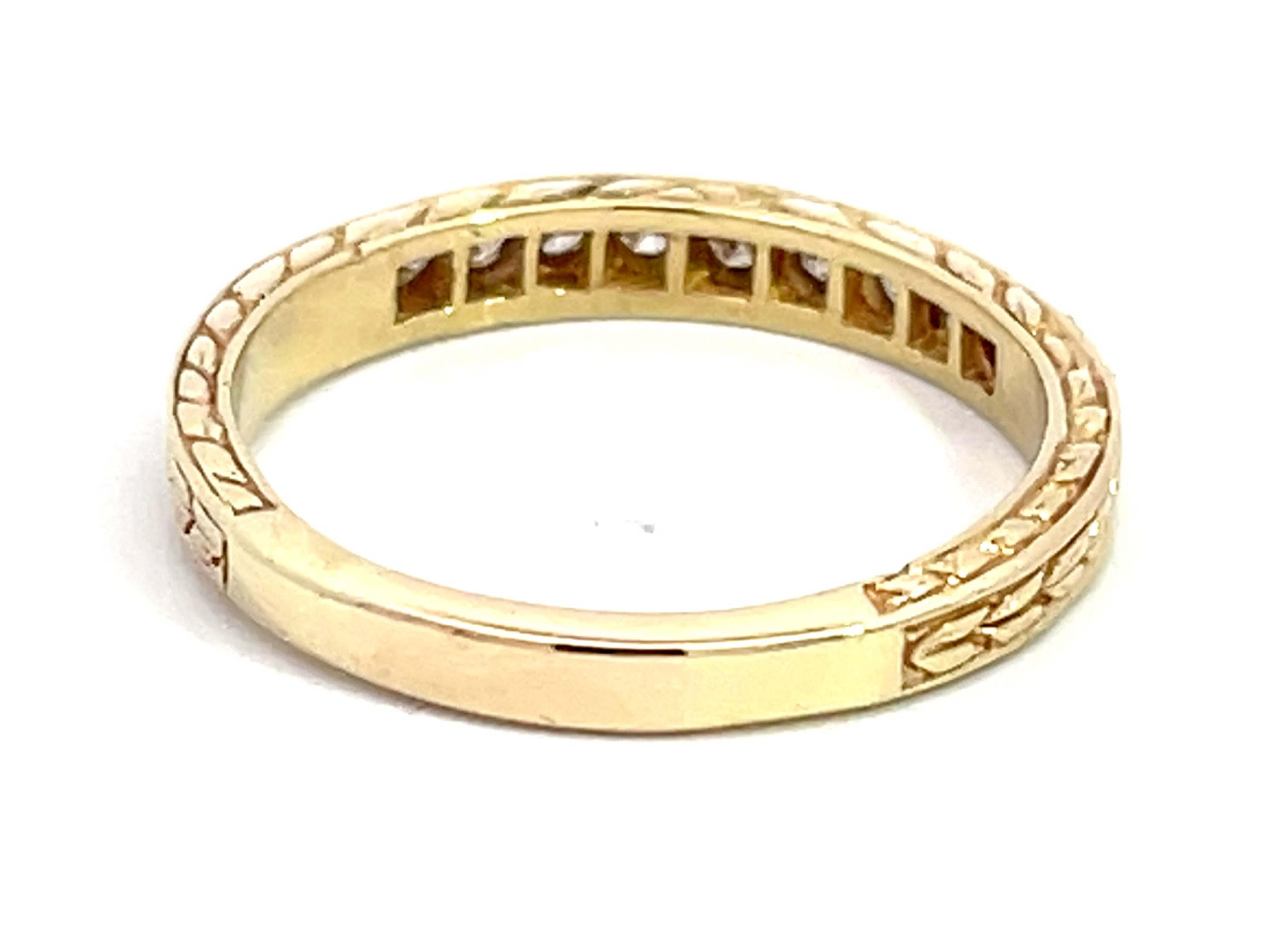 Bague à anneau en or jaune 14 carats avec 9 diamants Unisexe en vente