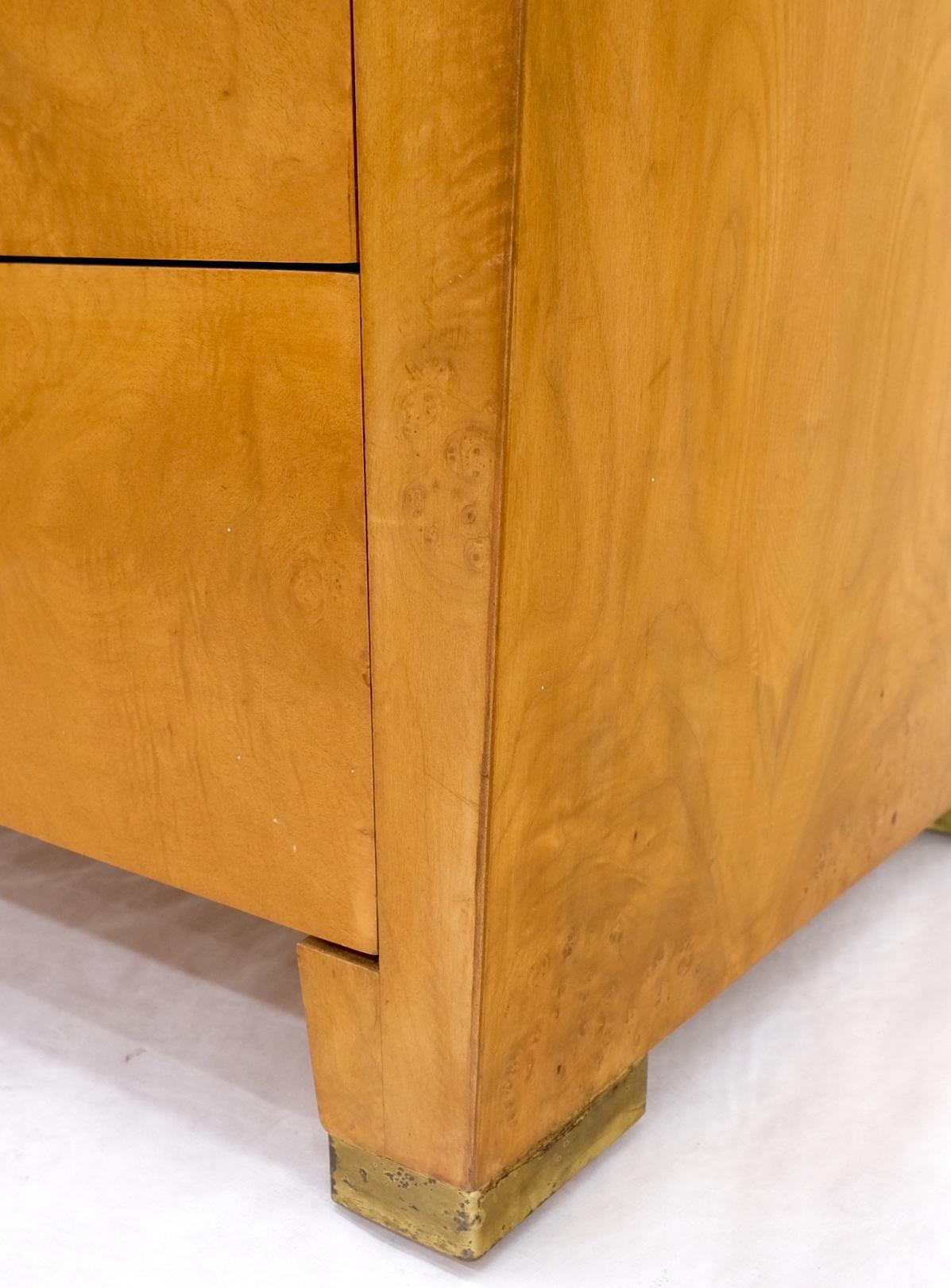 9 Drawers Art Deco Mid-Century Modern Burl Wood Bow Front Dresser Brass Pulls  For Sale 5