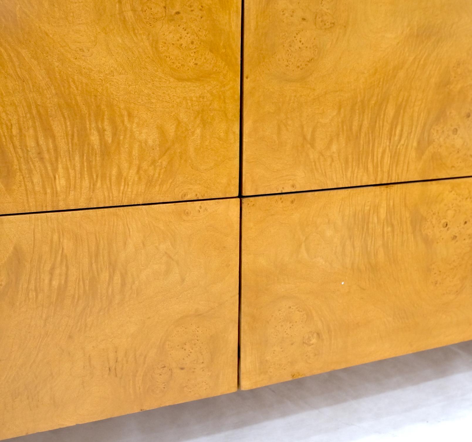 9 Drawers Art Deco Mid-Century Modern Burl Wood Bow Front Dresser Brass Pulls For Sale 6