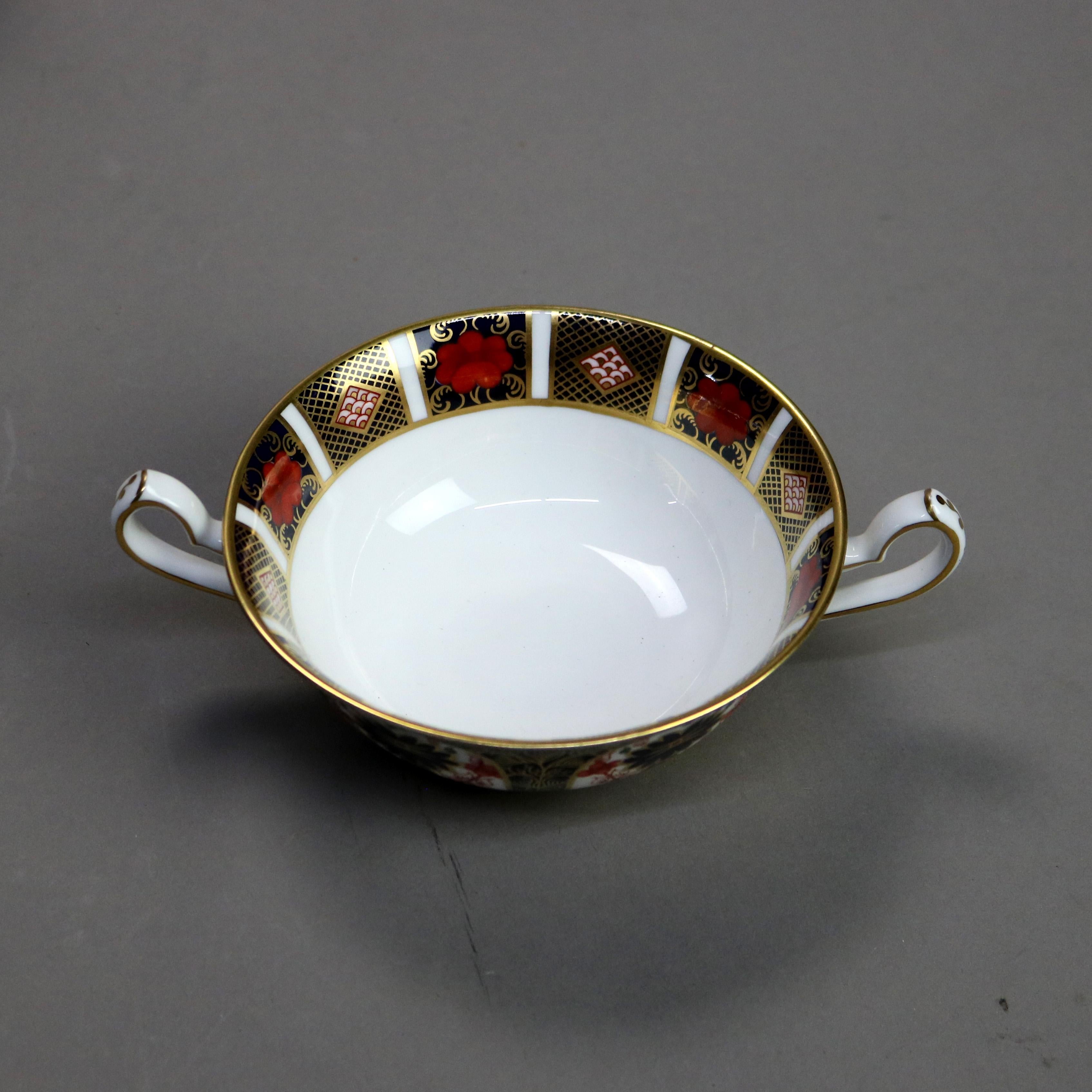 9 English Royal Crown Derby Old Imari Bone China Gilt Bowl Sets with Seal 20thC In Good Condition In Big Flats, NY
