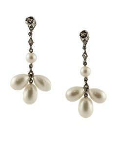 9 G White Pearls, 0.45 Carat White Diamonds White Gold Chandelier Earrings