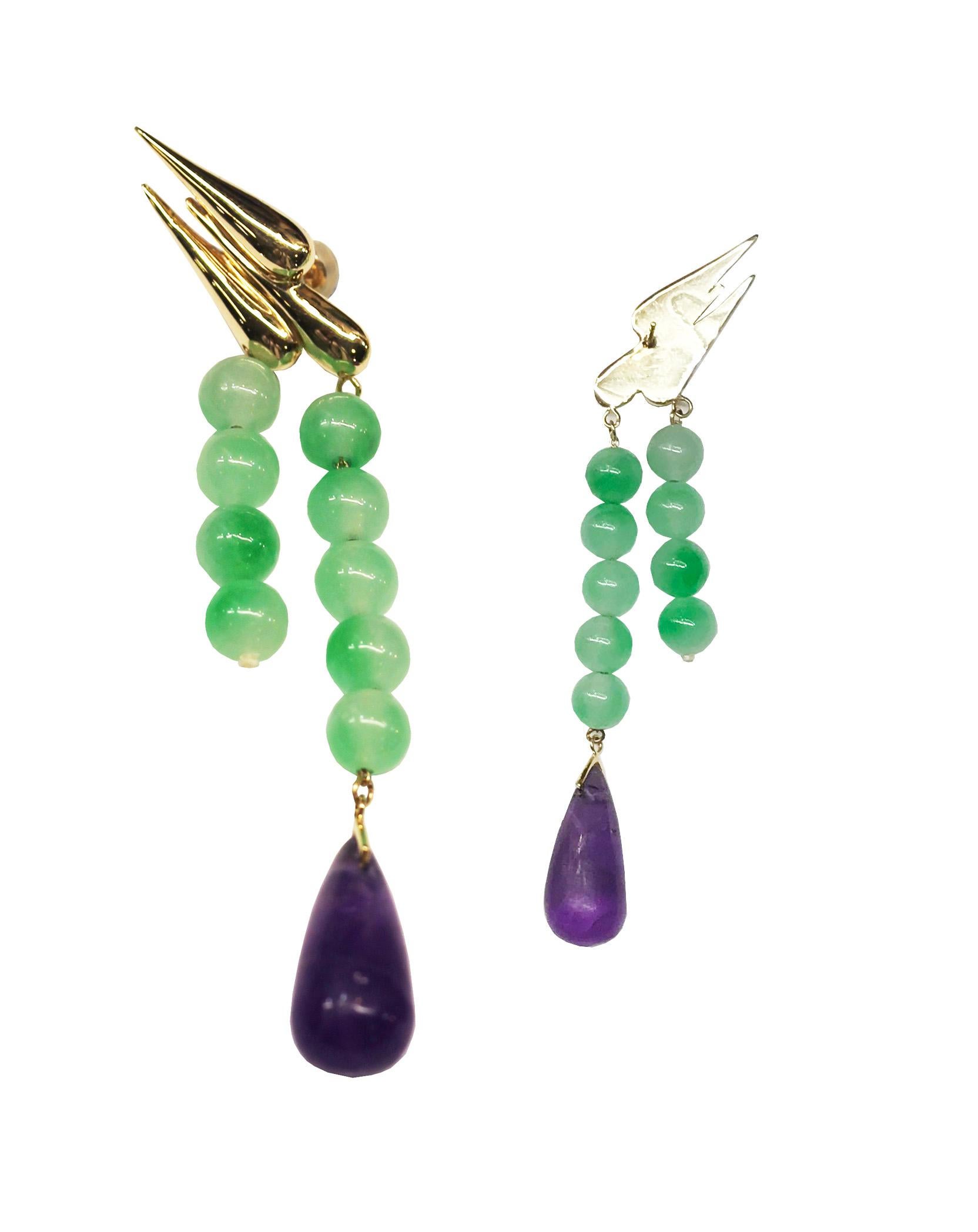 Pear Cut Jade and Amethyst 9K British Yellow Gold Earrings For Sale