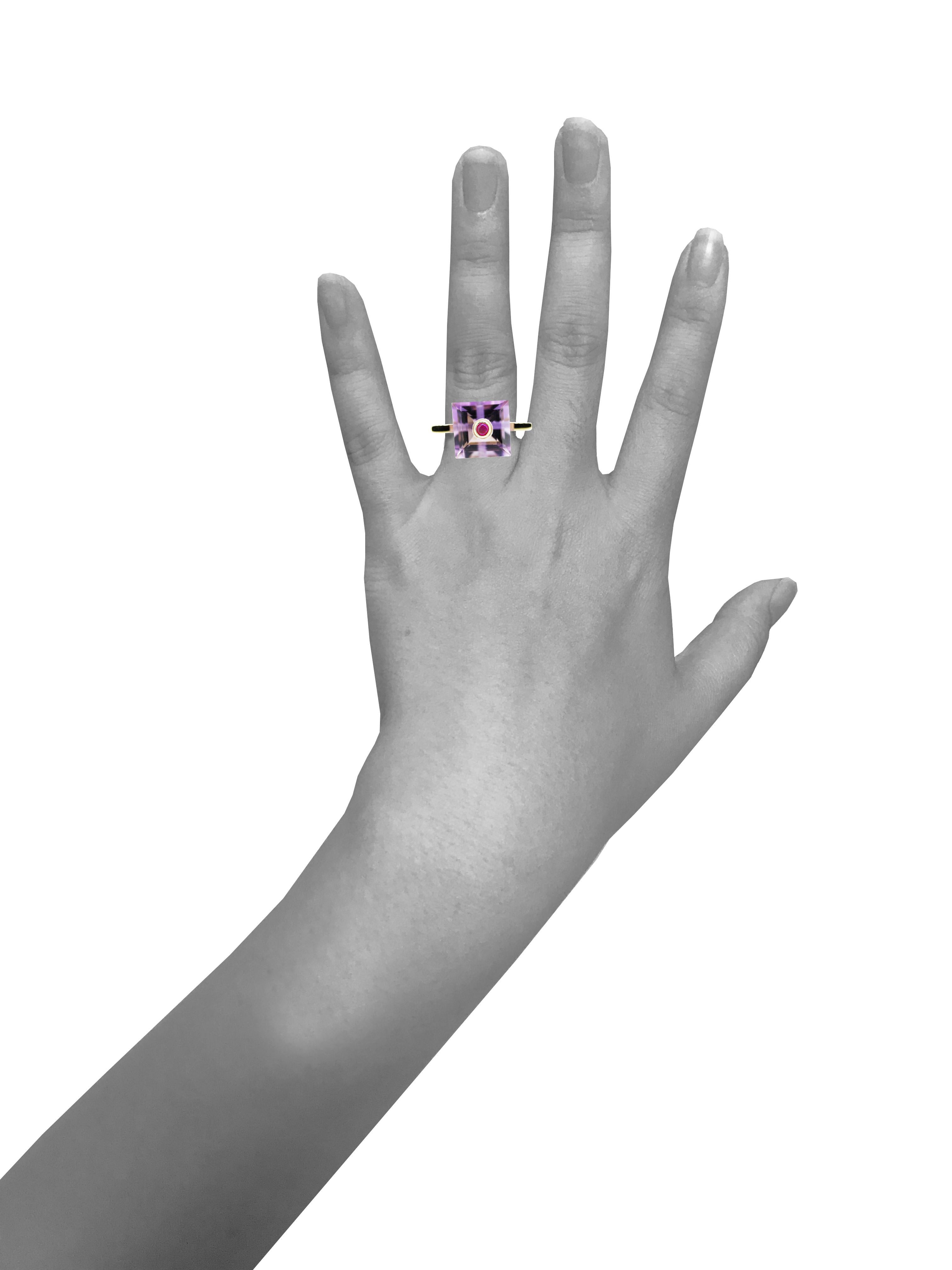 Round Cut MAIKO NAGAYAMA Amethyst and Ruby 9K British Yellow Gold Cocktail Ring For Sale