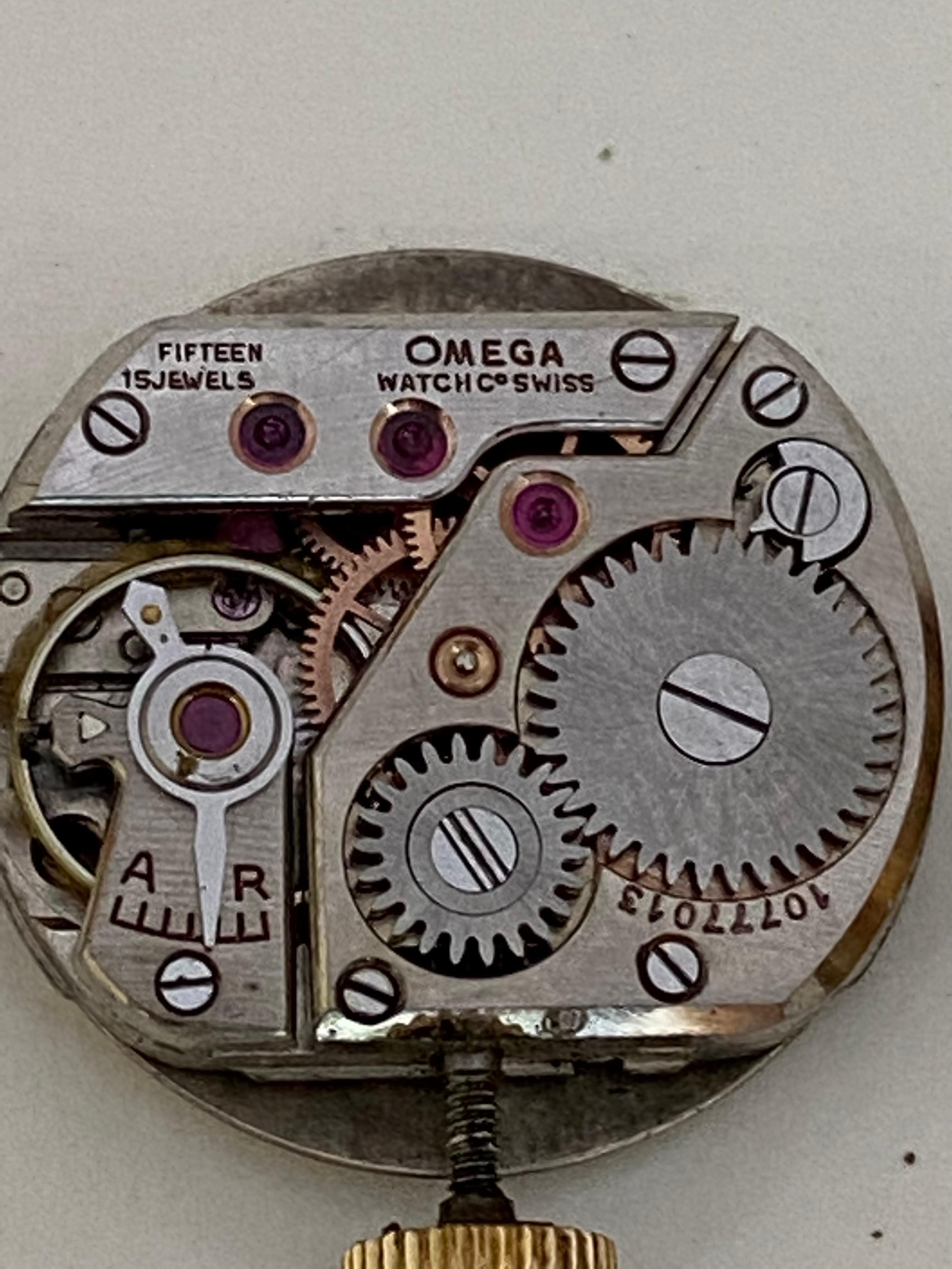 9 Karat Gold 1940's Ladies Omega Mechanical Watch For Sale 7