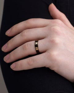 9 Karat Gold and Black Enamel 'MEMORIE' Mourning Ring