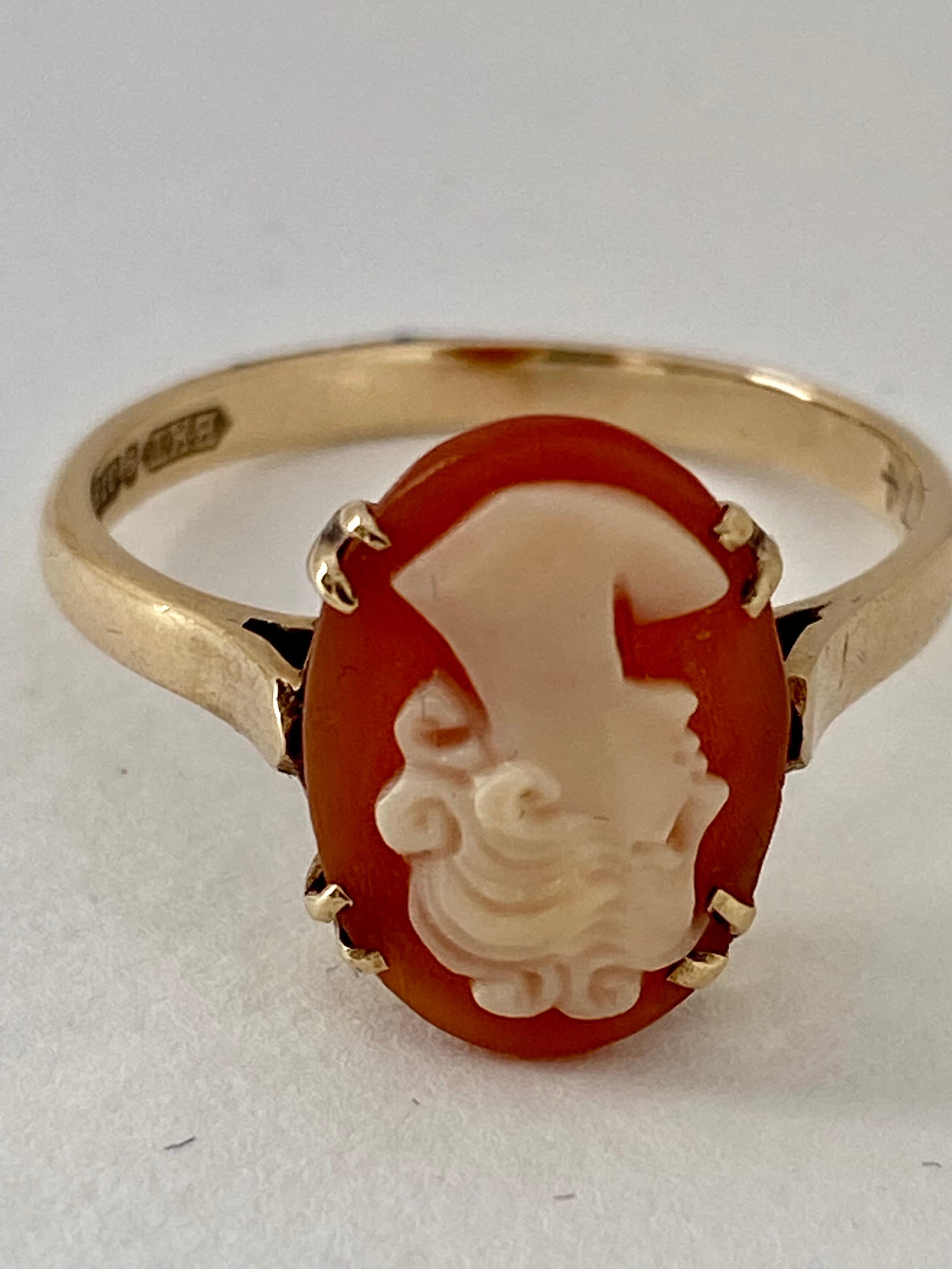 9 Karat Gold Cameo Ring For Sale 5