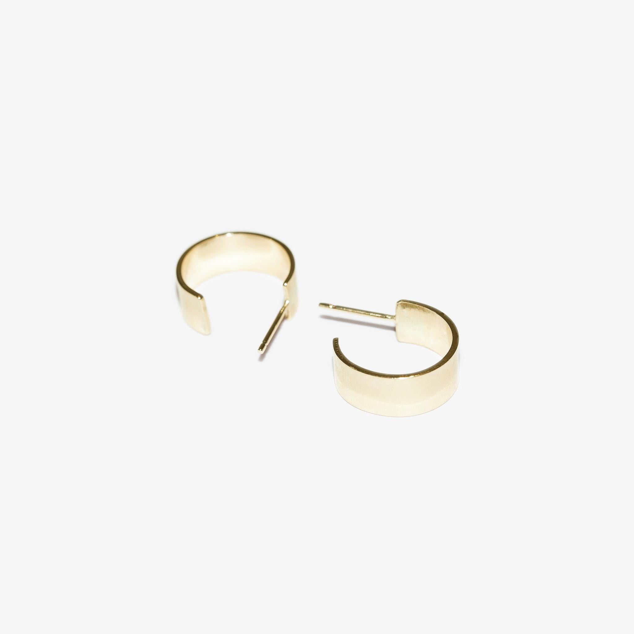 Contemporary 9 Karat Gold Cuff Hoop Earrings For Sale