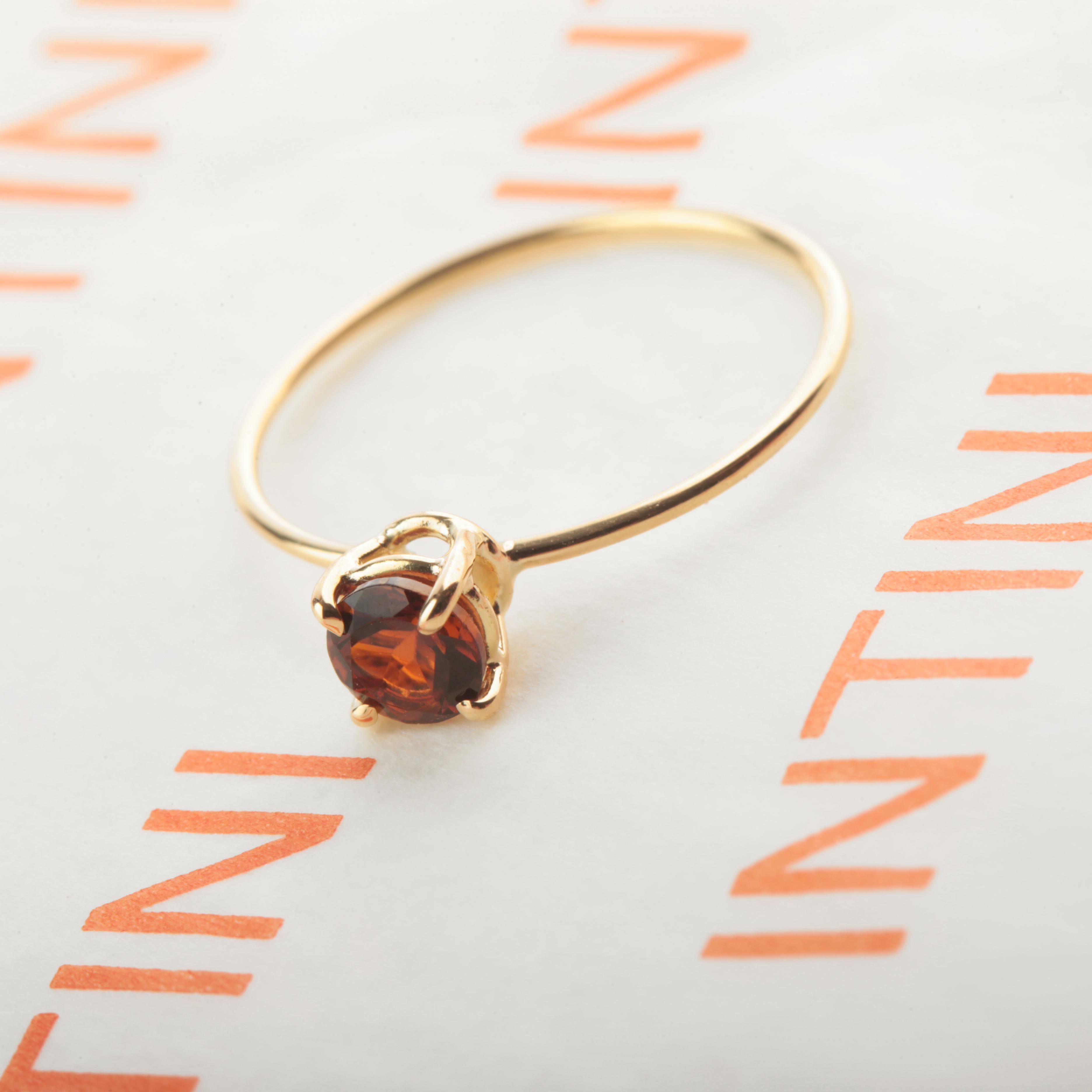 Bague cocktail chic et moderne en or 9 carats avec tourmaline orange, faite à la main Pour femmes en vente