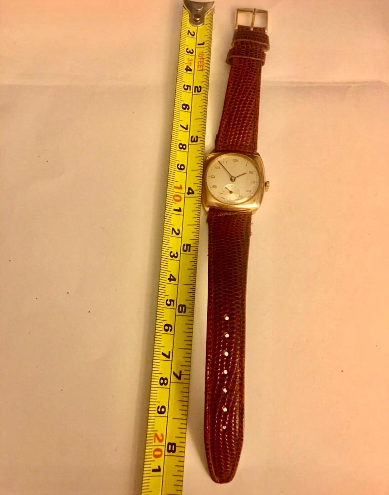 9 Karat Gold Vintage 1950s Cushion Shape Mechanical Watch For Sale 5