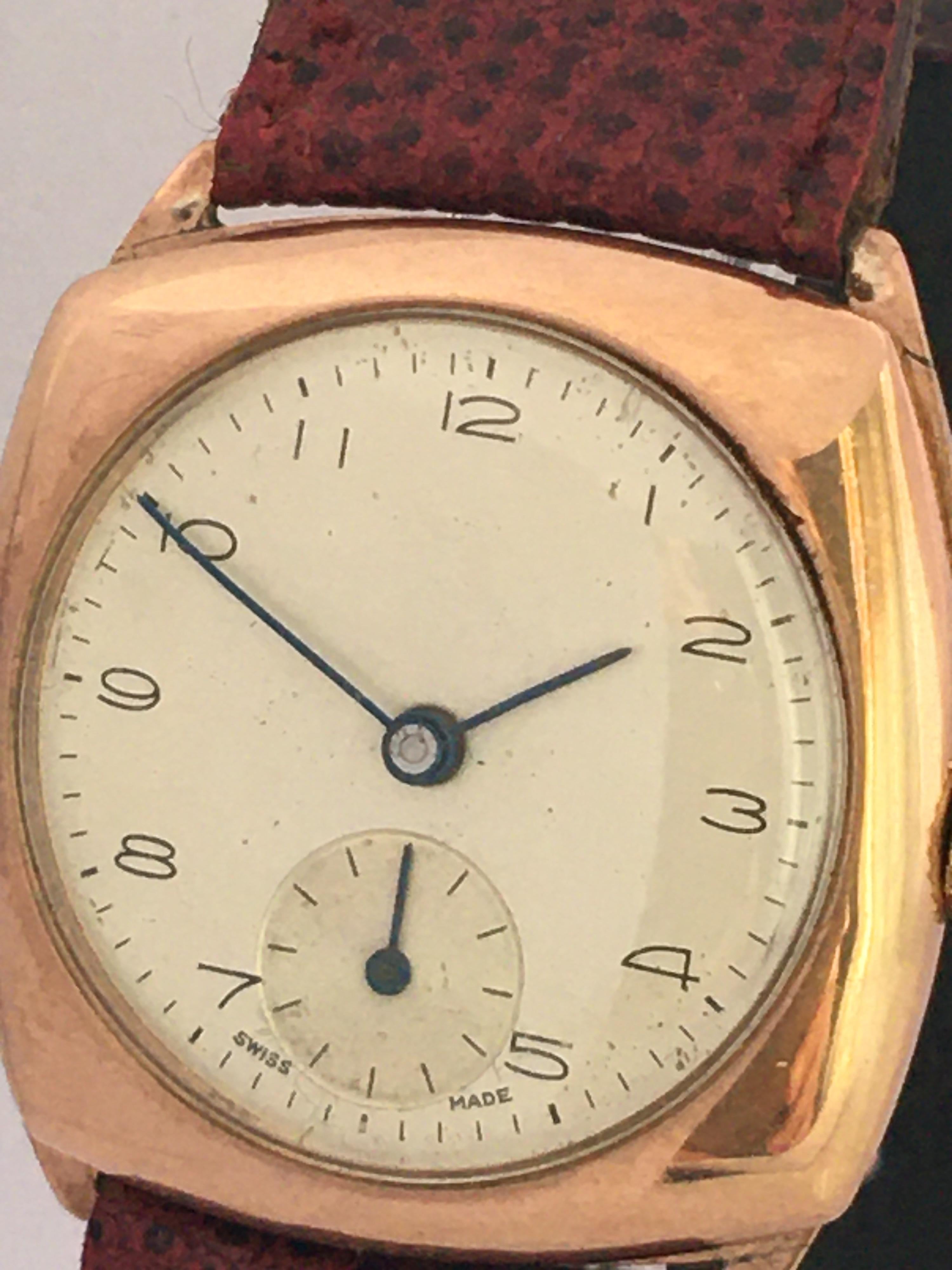 9 Karat Gold Vintage 1950s Cushion Shape Mechanical Watch For Sale 7