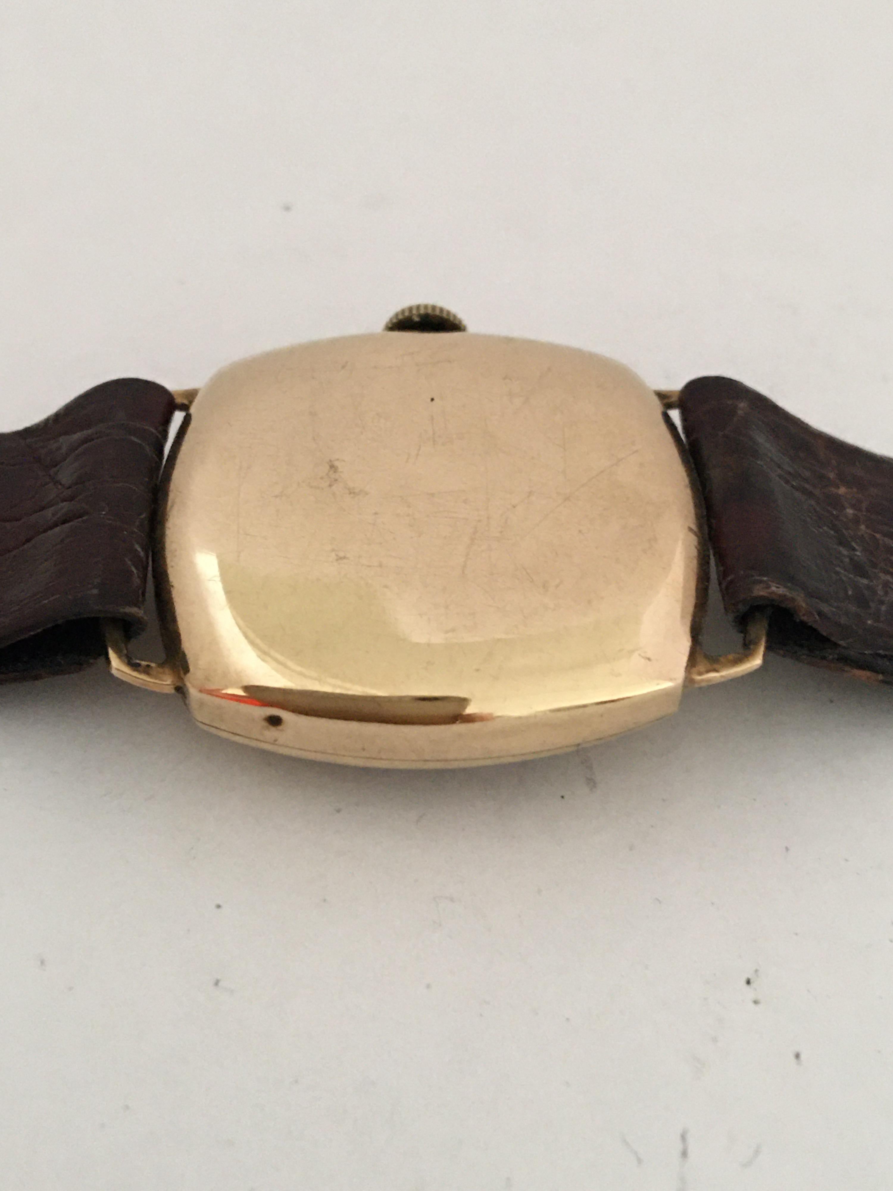 9 Karat Gold Vintage 1950er Bernex Schweizer Uhr mit Handaufzug im Angebot 2