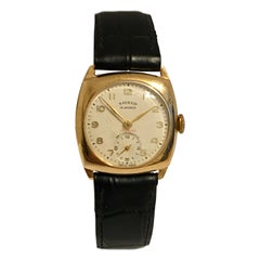 9 Karat Gold Vintage 1950s Mechanical Watch