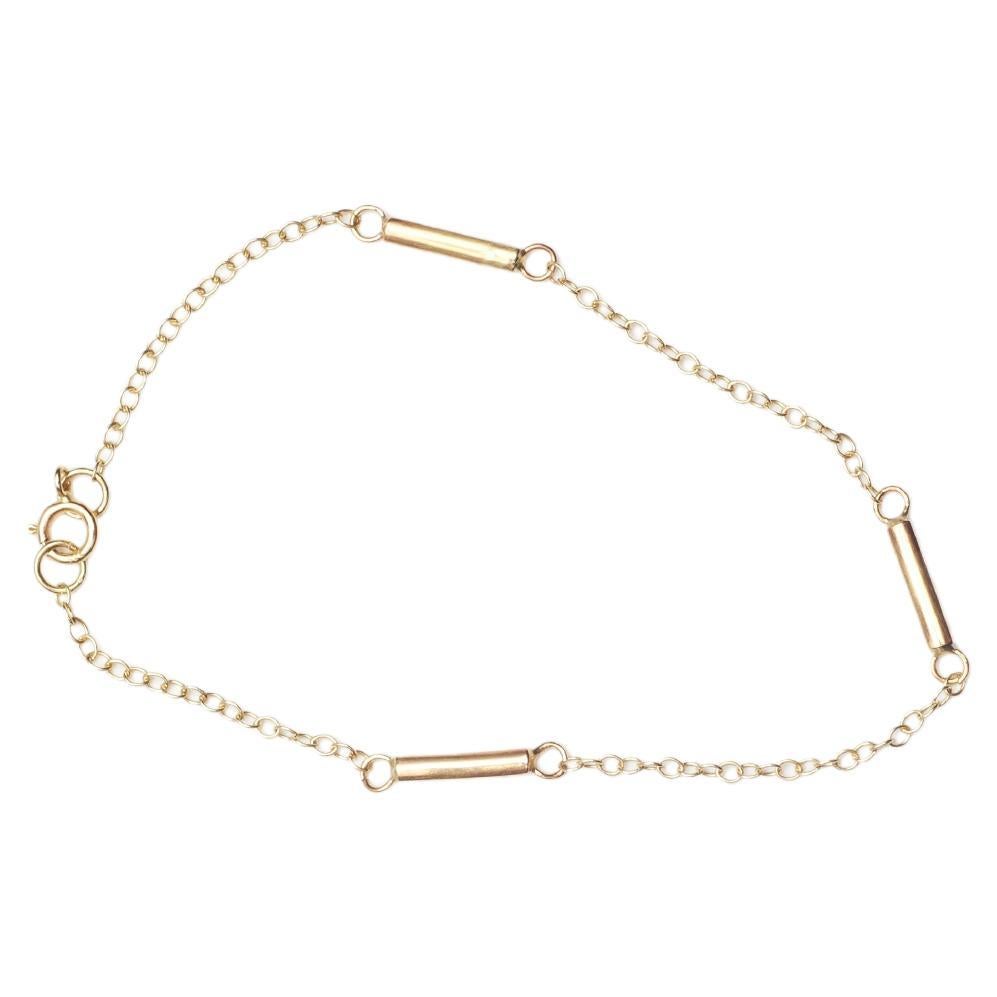 9 Karat Petite Bar Bracelet